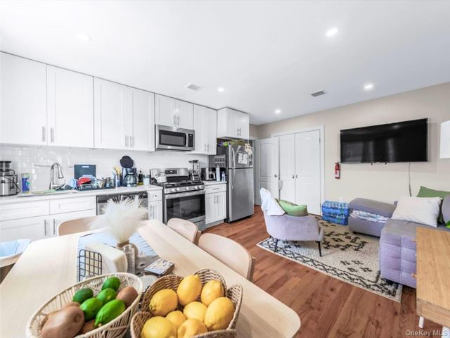8920 Avenue B, Brooklyn, NY 11236