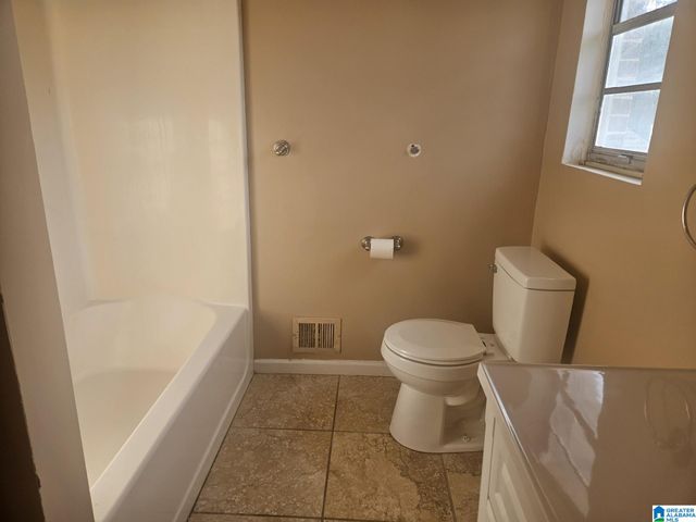 4852 SMITHFIELD DRIVE N, Birmingham, AL 35207