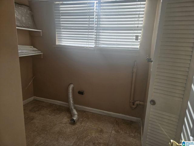 4852 SMITHFIELD DRIVE N, Birmingham, AL 35207