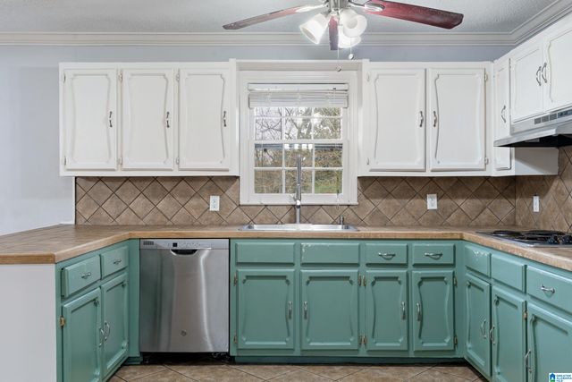 2030 CARRAWAY STREET, Birmingham, AL 35235