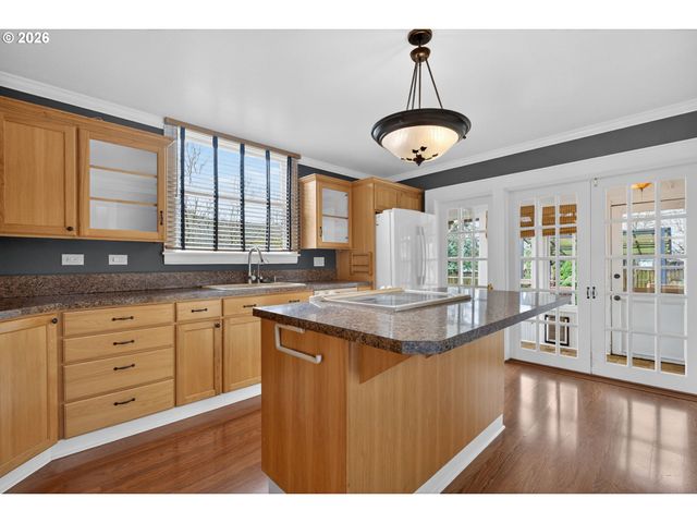 15015 Se LINDEN Ln, Milwaukie, OR 97267