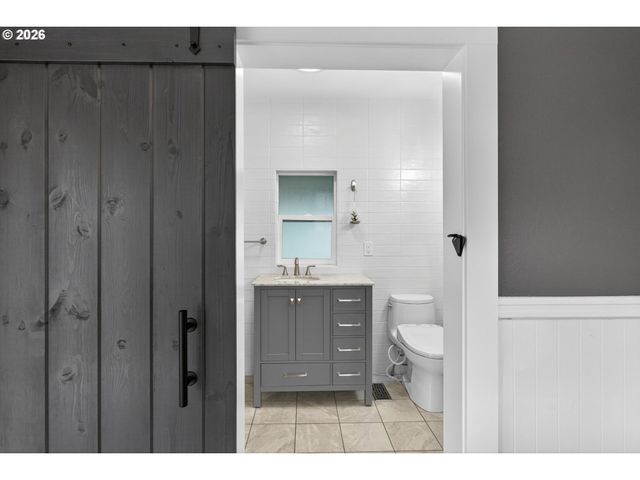 15015 Se LINDEN Ln, Milwaukie, OR 97267