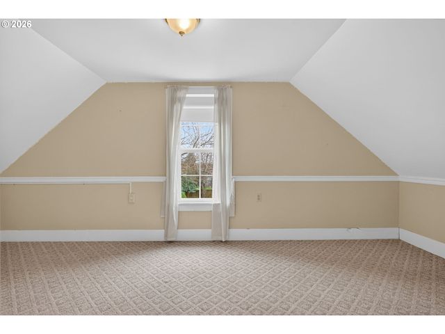 15015 Se LINDEN Ln, Milwaukie, OR 97267