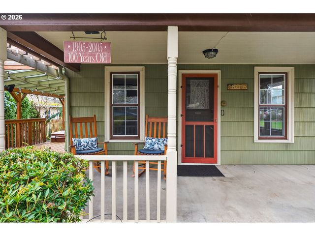 15015 Se LINDEN Ln, Milwaukie, OR 97267