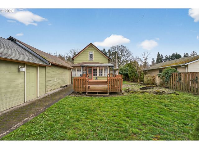 15015 Se LINDEN Ln, Milwaukie, OR 97267