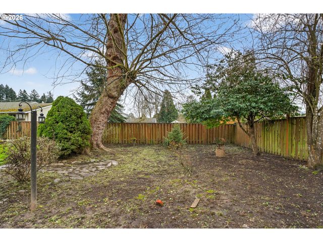 15015 Se LINDEN Ln, Milwaukie, OR 97267