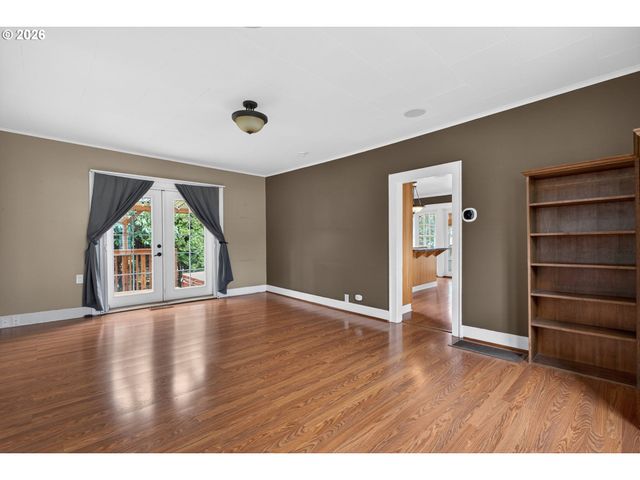 15015 Se LINDEN Ln, Milwaukie, OR 97267