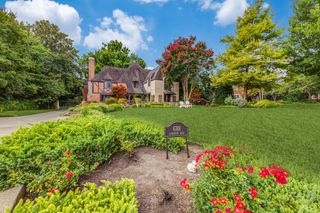 6748 Lakewood Boulevard, Dallas, TX 75214