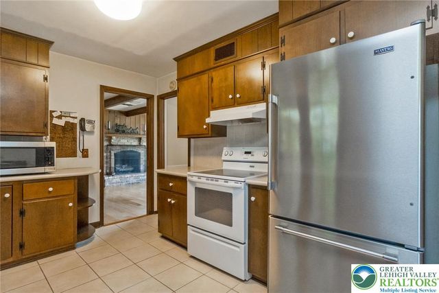 2838 Edgemont Drive, Salisbury Twp, PA 18103