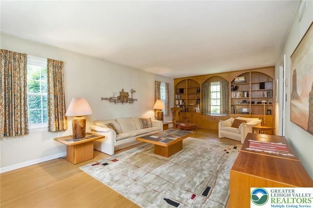 2838 Edgemont Drive, Salisbury Twp, PA 18103