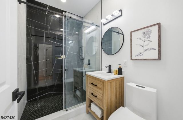 14 26Th St, Fair Lawn Boro, NJ 07410