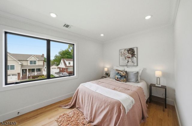 14 26Th St, Fair Lawn Boro, NJ 07410