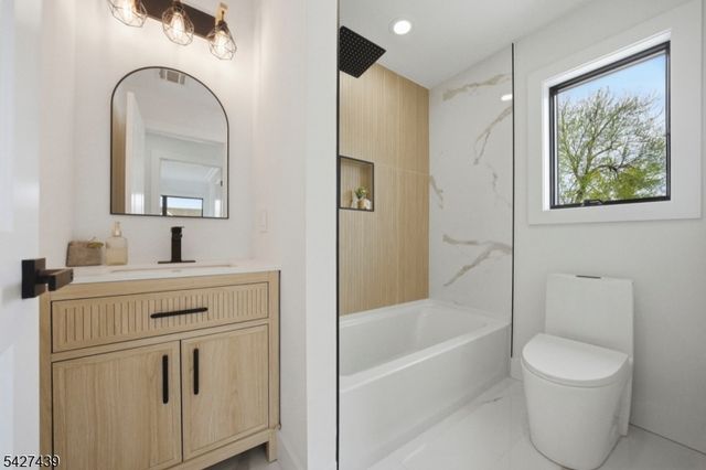 14 26Th St, Fair Lawn Boro, NJ 07410