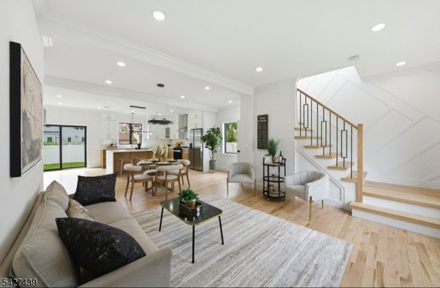 14 26Th St, Fair Lawn Boro, NJ 07410