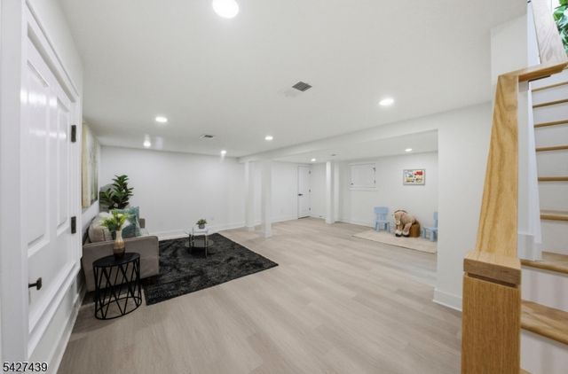 14 26Th St, Fair Lawn Boro, NJ 07410