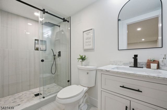 14 26Th St, Fair Lawn Boro, NJ 07410