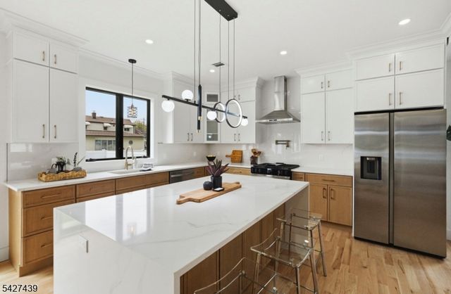 14 26Th St, Fair Lawn Boro, NJ 07410