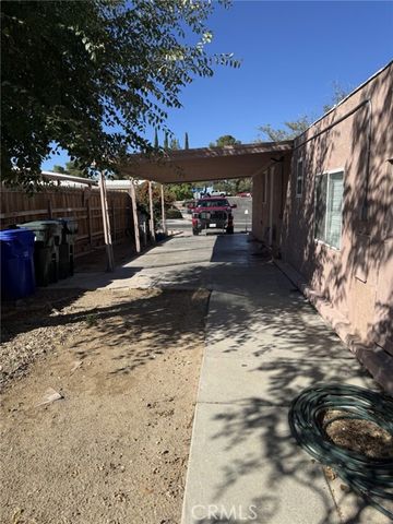 13959 Victoria, Victorville, CA 92395