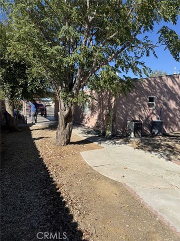 13959 Victoria, Victorville, CA 92395