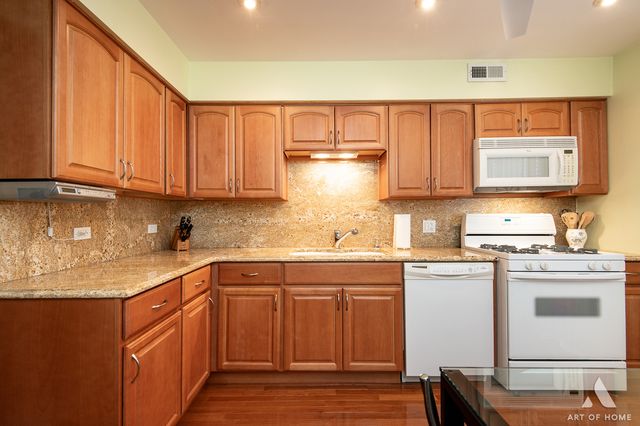 6453 N Northwest Highway 2C, Chicago, IL 60631