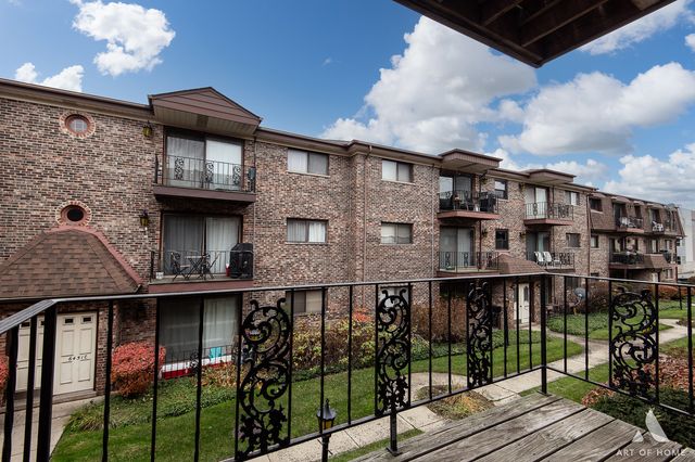 6453 N Northwest Highway 2C, Chicago, IL 60631