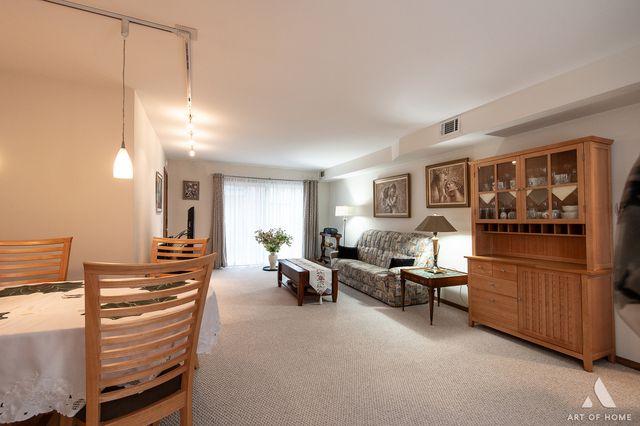 6453 N Northwest Highway 2C, Chicago, IL 60631