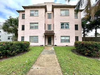 2010 Broward Avenue 7, West Palm Beach, FL 33407