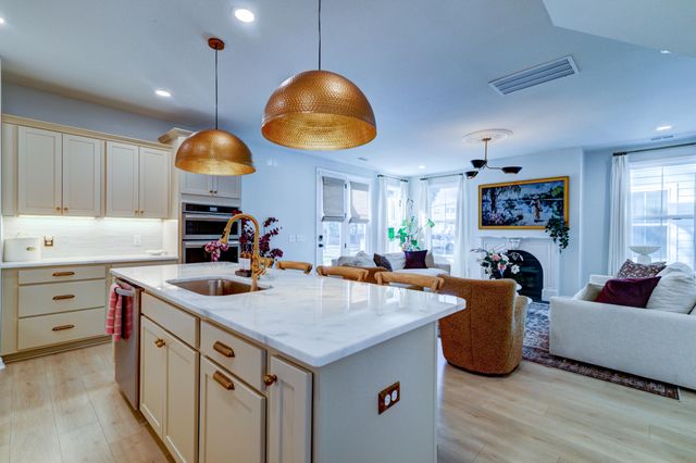 1256 Crooked Oak Road, Charleston, SC 29492