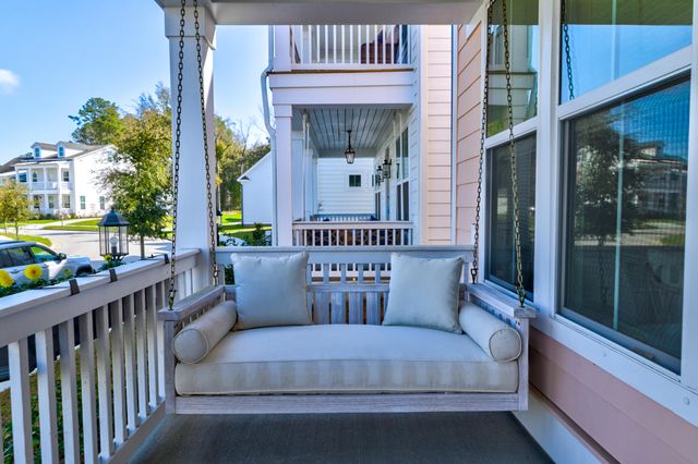 1256 Crooked Oak Road, Charleston, SC 29492