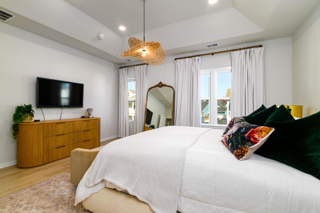 Image 30 of property listing at 1256 Crooked Oak Road, Charleston, SC 29492