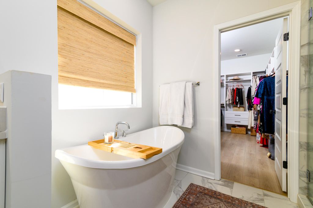 Image 32 of property listing at 1256 Crooked Oak Road, Charleston, SC 29492