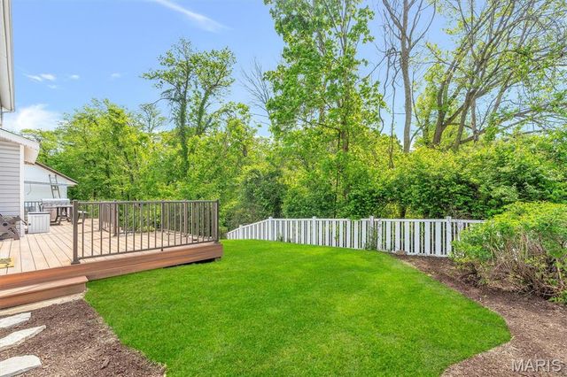 1912 Springtree Drive, Maryland Heights, MO 63043
