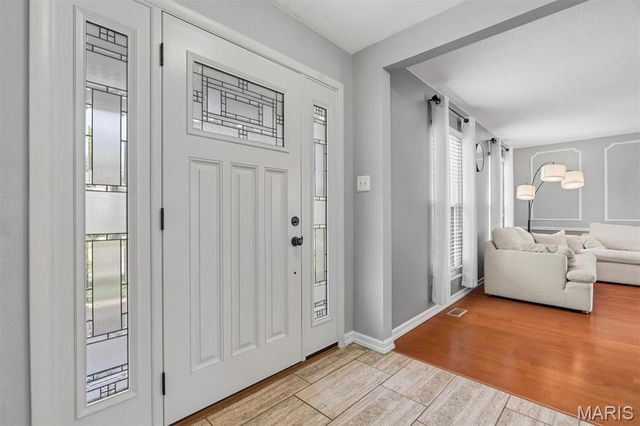 1912 Springtree Drive, Maryland Heights, MO 63043