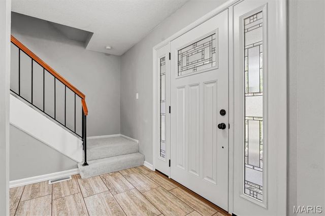 1912 Springtree Drive, Maryland Heights, MO 63043