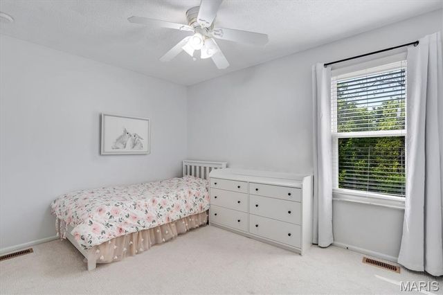 1912 Springtree Drive, Maryland Heights, MO 63043