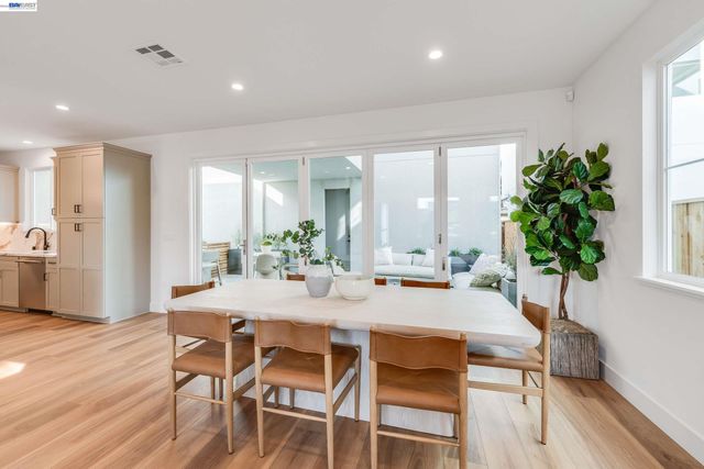 1887 Cook Court, Santa Clara, CA 95050