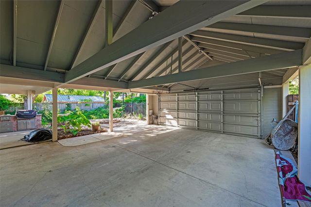 311 E Marvin Avenue, Waxahachie, TX 75165
