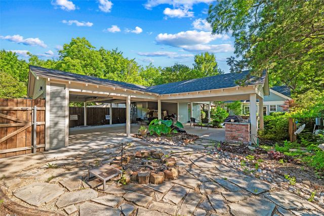 311 E Marvin Avenue, Waxahachie, TX 75165