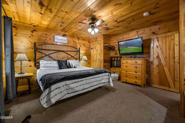 1705 Quail Hollow Way, Sevierville, TN 37876