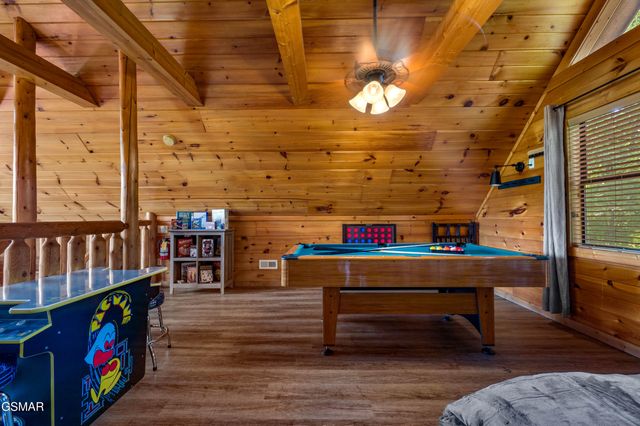 1705 Quail Hollow Way, Sevierville, TN 37876