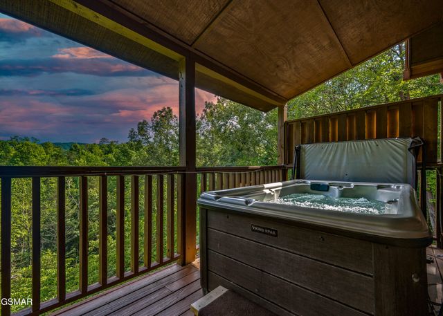 1705 Quail Hollow Way, Sevierville, TN 37876