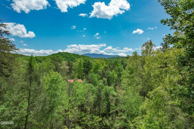 1705 Quail Hollow Way, Sevierville, TN 37876