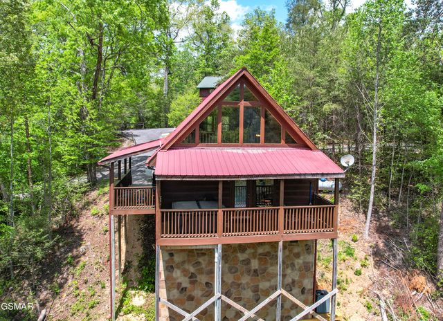 1705 Quail Hollow Way, Sevierville, TN 37876