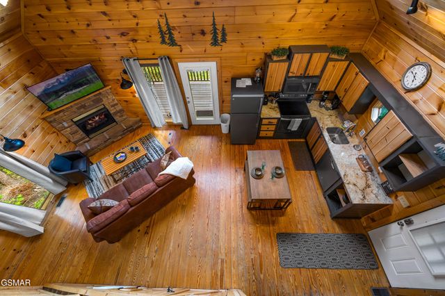 1705 Quail Hollow Way, Sevierville, TN 37876