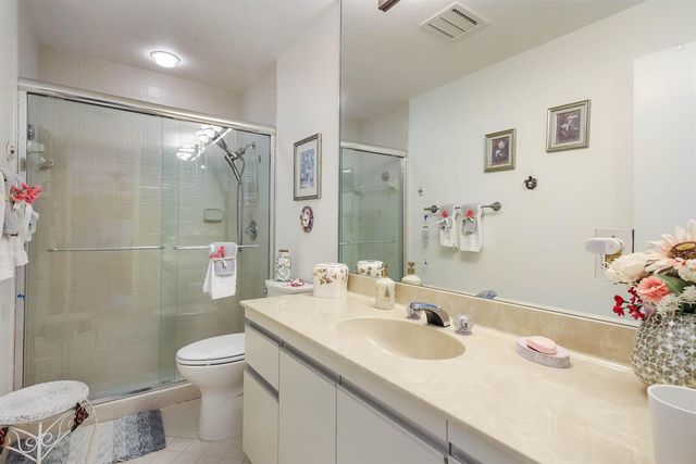 6858 FOUNTAINS Circle, Lake Worth, FL 33467