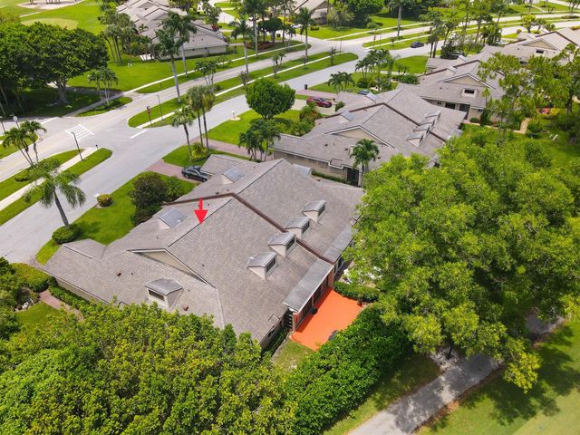 6858 FOUNTAINS Circle, Lake Worth, FL 33467