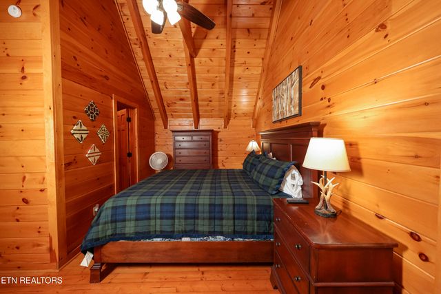 556 Wildwood Forest Way, Sevierville, TN 37876