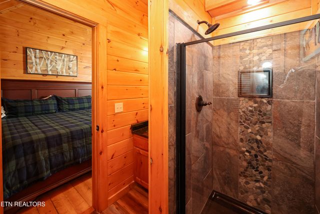 556 Wildwood Forest Way, Sevierville, TN 37876