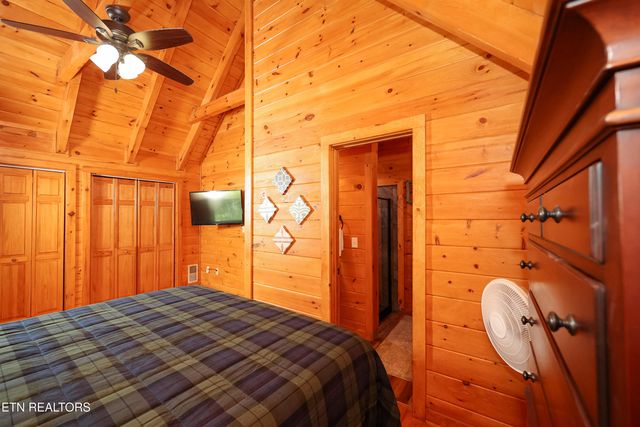 556 Wildwood Forest Way, Sevierville, TN 37876