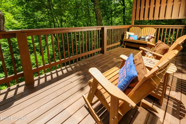 556 Wildwood Forest Way, Sevierville, TN 37876